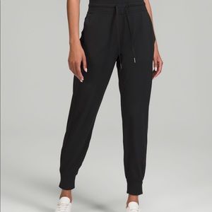 Lululemon Ready to Rulu joggers
